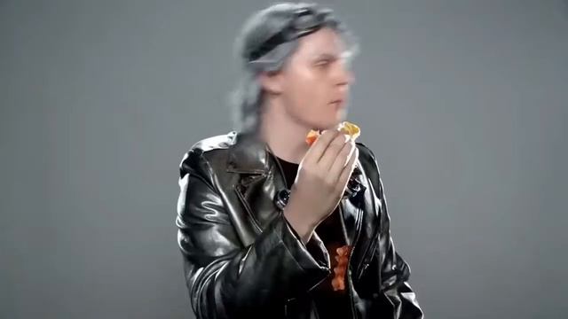 Ртуть ест бургер