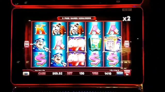 Hold Onto Your Hat ?? & Piggy Bankin ?? Makin Some Bacon!? Lock It Link Games.....