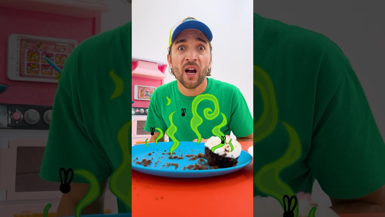 Дети учатся убирать за собой