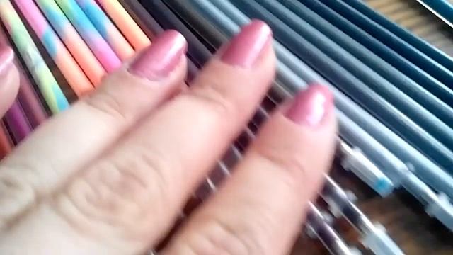 Гелевые стержни с Алиэкспресс. Набор из 100шт.