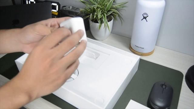 MacBook Air M1 Silver Unboxing | Color Comparison