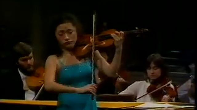 Kyung Wha Chung Plays Bach - Violin Concerto - E Maj-Adagio