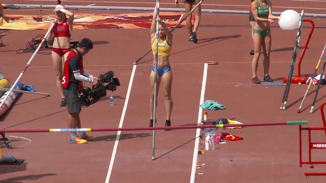 Michaela Meijer, A Lovely Swedish Pole Vaultor 01_03