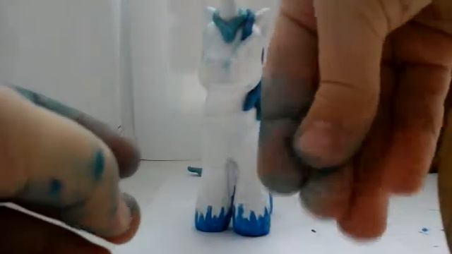 Я делаю копытца и  гриву с хвостом Шайнинг Армору (часть2)