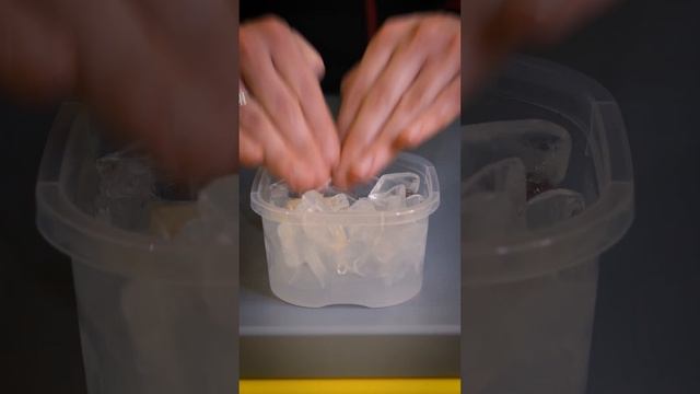 Как очистить детали LEGO® от пластилина? Узнайте все рабочие лайфхаки за 40 секунд.