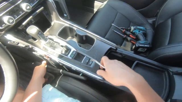 CENTER CONSOLE REMOVAL AND AIR BAG MODULE LOCATION ON 18-23 HONDA ACCORD HOW TO 2018 2019 2020 2021