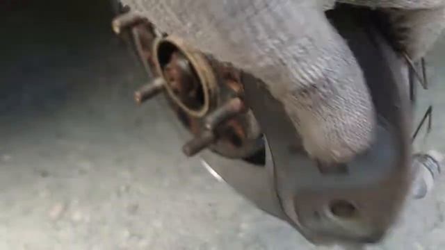 Замена тормозных колодок и дисков