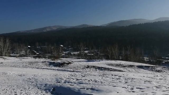 ОДНА В ДЕРЕВНЕ КУПИЛА СТАРЫЙ ДОМ