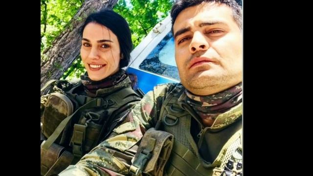 Erkan Meriç Enjoyment Moments With Friends Photography.by Usman Creation