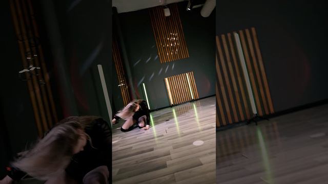 Танец пилон