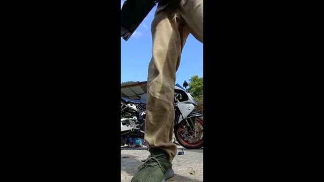 Custom Rebuilding My 2005 Honda CBR 600RR From Scratch...?????