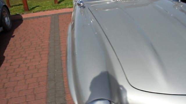 Mercedes Benz 300SL Roadster (Super Rare)