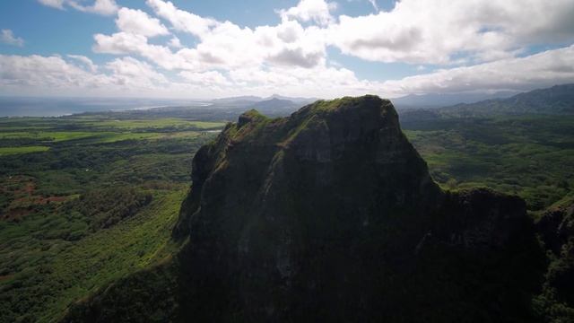 Красота Гавайи, полет с приятной музыкой.
The Beauty Of Hawaii With Relaxing Music