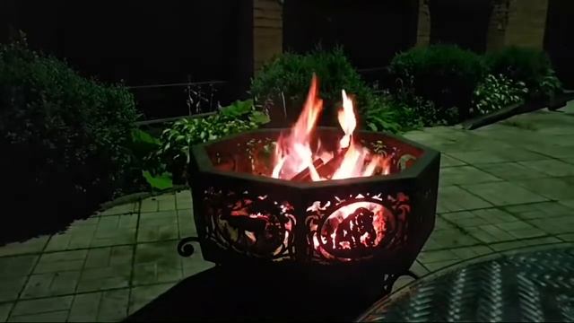 СЛУЖИТ ЛИ ВЕДЬМА САТАНЕ..... ВЕДЬМИНА ИЗБА