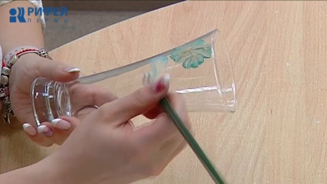 Школа Дизайна. Роспись по вазе