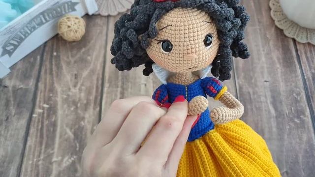 Обзор куклы Белоснежка