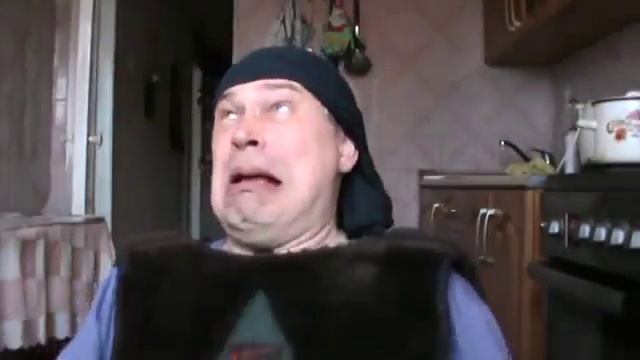 Неудачный репортаж Мухи летают на кухне - Геннадий Горин