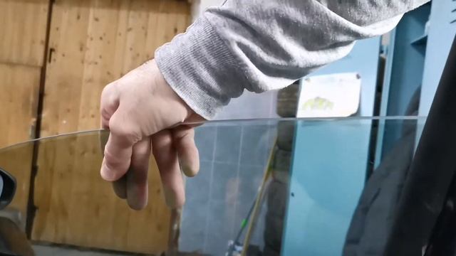 Ремонт дверей: снятие обшивки и замена ручек