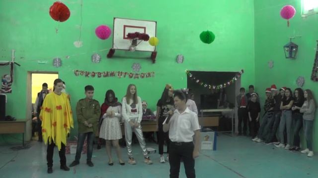 Школьная ёлка