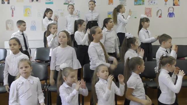 «Колыбельная слоненку» Муз. А. Плешака. Сл.О. Сердобольского.Спец.хор 1-2 кл. МБУДО ДШИ г. Крымска.