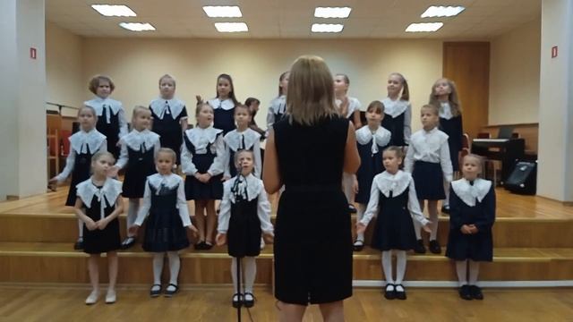 Хор девочек первого класса Зорачкі - музыка и слова Янины Жабко 