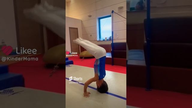 Like_7298345422237611970.mp4