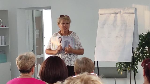 Для объема волос серия HairX Volume Oriflame. Праздник каталога 22/21