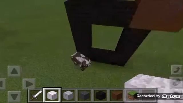 Как построить железный меч в minecraft РЕ?