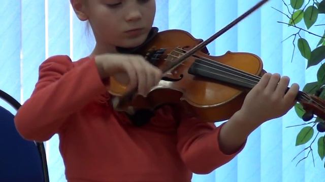 Рис Вечное движение, скрипачка Катерина Попова