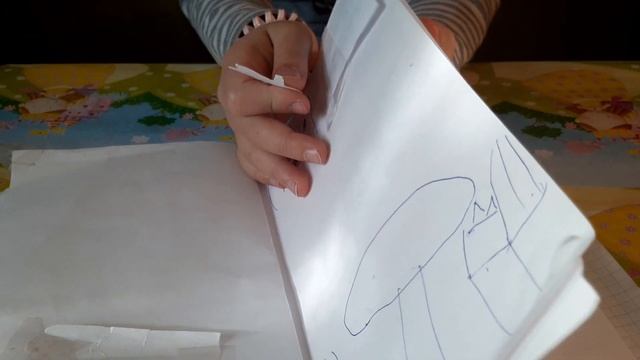 Фантазия на бумаге. Нарисованный дом. Рисую что хочу))