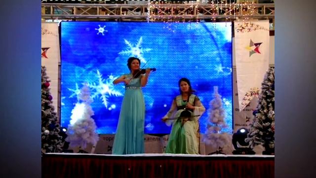 Аида Баякова менен Залина Касымова