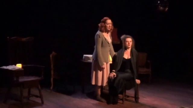 Я была в доме и ждала