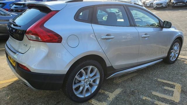 GL68XYR Volvo V40 1.5 T3 Cross Country + Stiils 4K