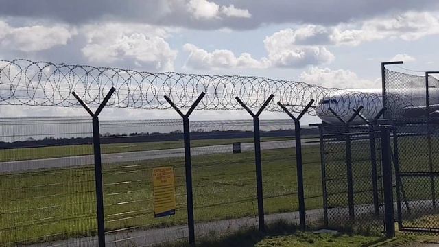 Turkish Airlines A330 Arriving In Manchester From Istanbul