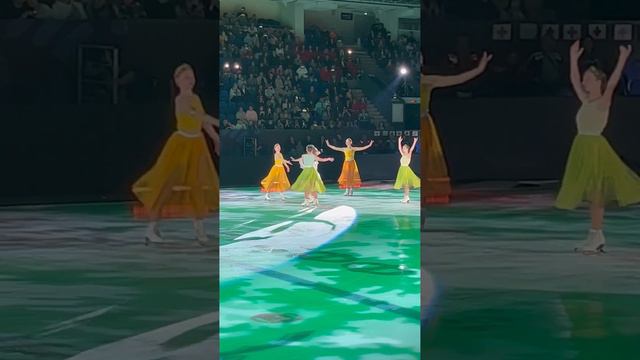 Юлия Липницкая и синхронистки 