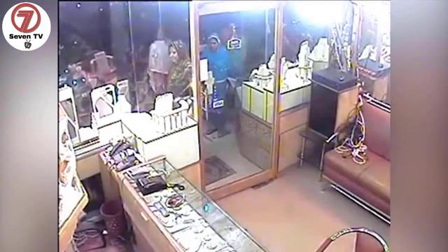 Top 7 Smartest Thieves In Pakistan Caught Red Handed On CCTV Camera