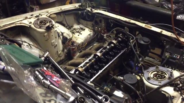 Bosozoku Nissan Skyline R30 L28 暴走族 OER. Проверка двигателя.