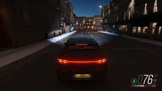 Forza Horizon 4 Porsche Macan Turbo 2019 V6 2.9L