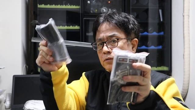 《HONDA FORZA　新型MF 15　クラッシュバーのバーパッドが送られてきたよ！》