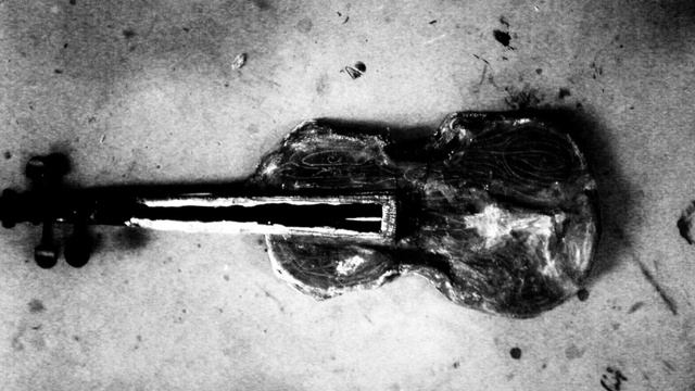 (Dubstep-Drum & Bass) Mathieu & Flo - Sad Violin