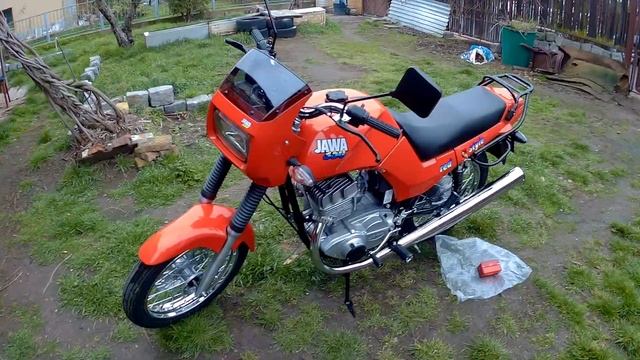 Jawa 350/640 Style V Cihlové červené Jako Dárek K Narozeninám Pro Hanze