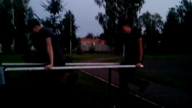 Отдавайте свои долги;))