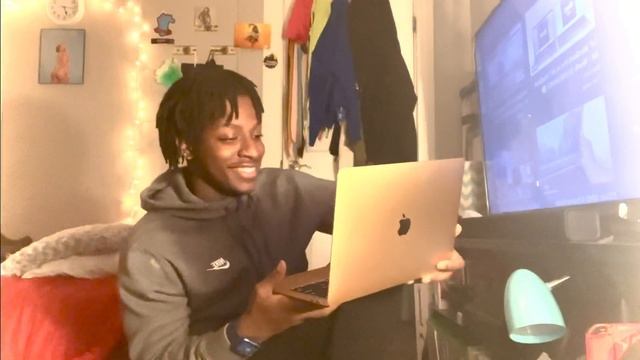MACBOOK AIR 13’ In M1 CHIP (GOLD - 2020)+ ACCESORIES & EXTRAS [UNBOXING]