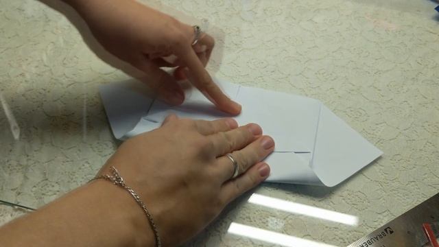 Как сделать необычный бумажный самолётик который машет крыльями