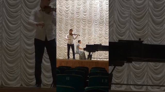 Ф.Мендельсон-«Концерт для скрипки с оркестром ми минор» 2,3 часть