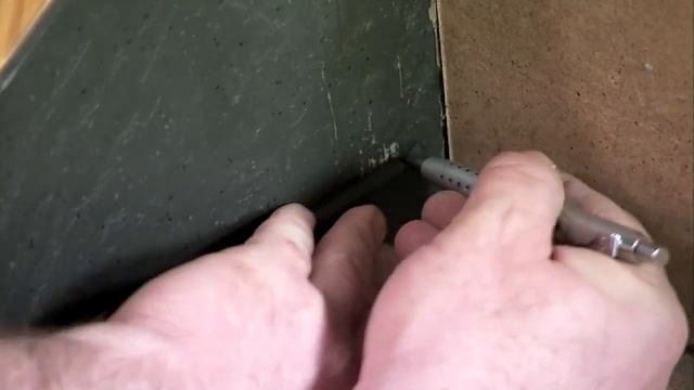 Монтаж пристенных и перильных уголков Norament