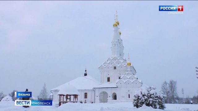 Художник из Смоленской области рассказал об уникальной коллекции изразцов