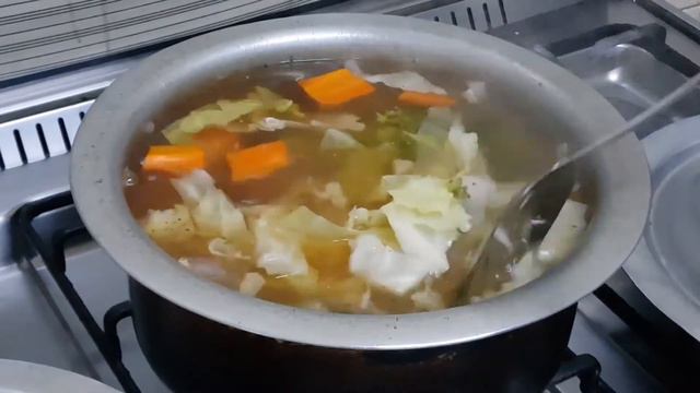 Vegetable Cream Soup Recipe In Urdu/Hindi (2020) | Creamy Vegetable Soup | Kitchen Lobby With Faiza