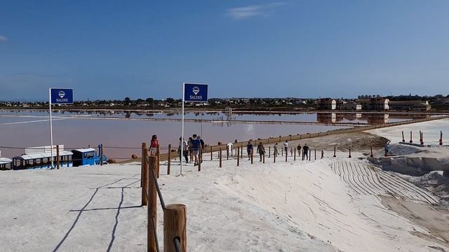 C056f5f987497d8376938e08198156d1