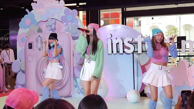 PiXXie : มูเตลู @ Grand Opening Instax Mini 12 - Siam Center【4K 60FPS】